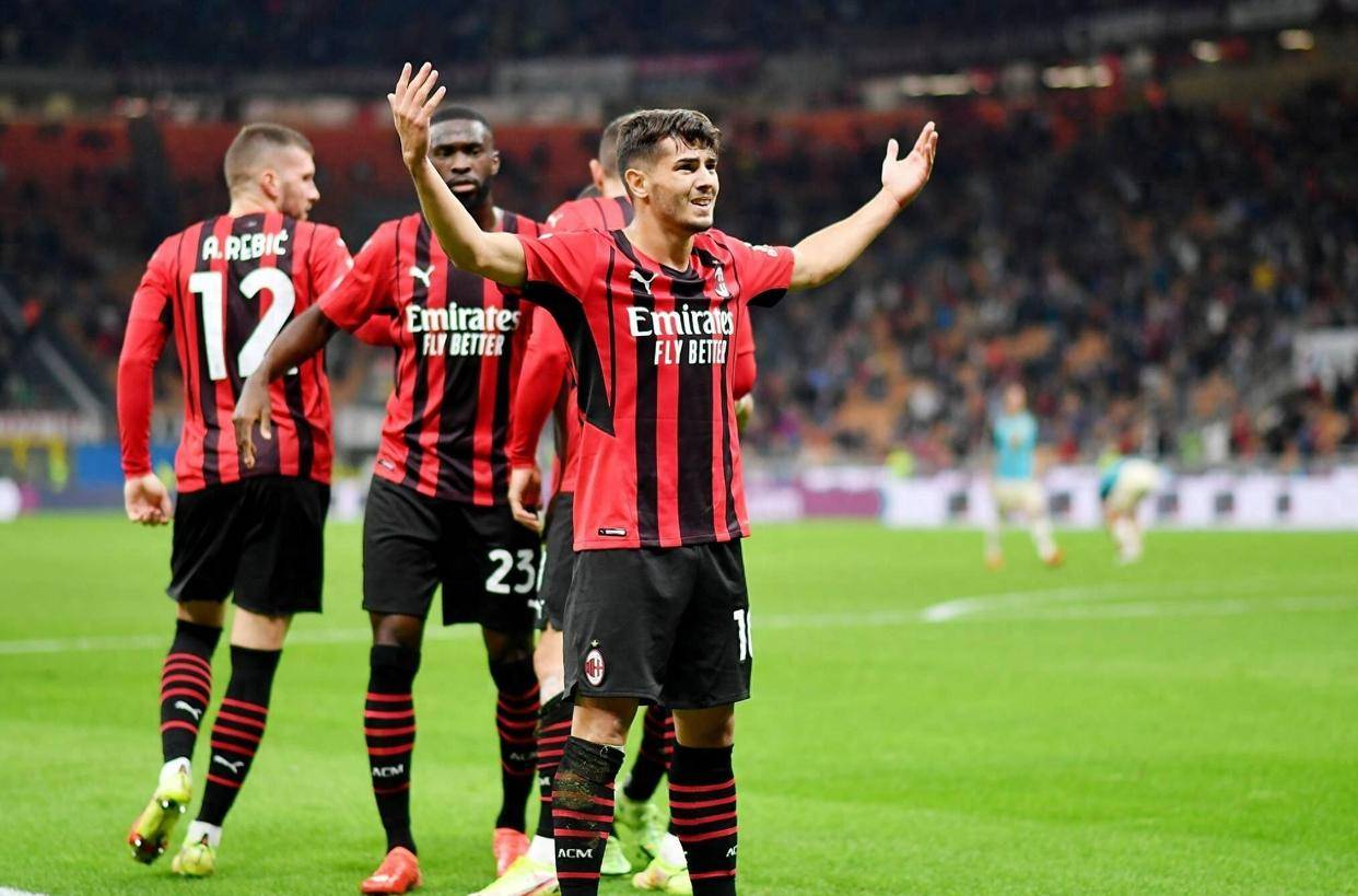 爱游戏-赛前法甲传出新动向，AC米兰绝杀压哨，管理层表态——管理层满意，更衣室氛围转暖的简单介绍